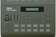 Boîte à rythmes Yamaha RY30